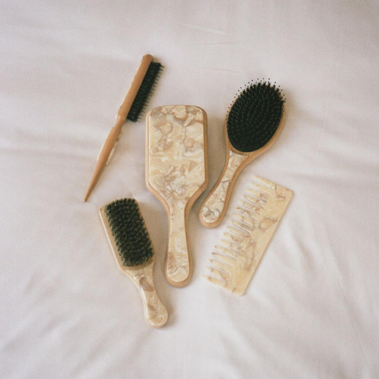 Styling Brush in Chantilly - Image 3
